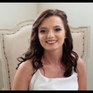 Meet your Posher, Rebecca